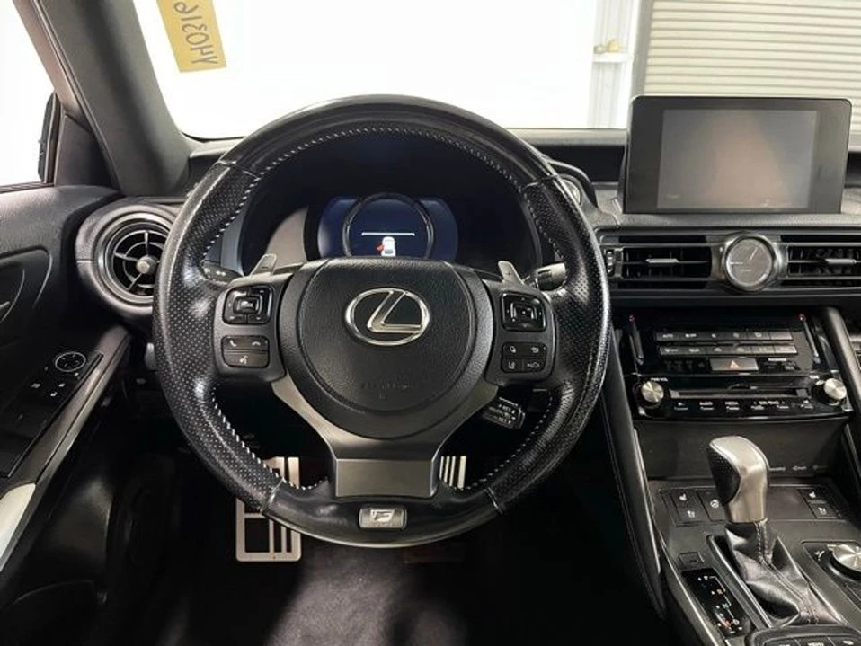 2023 Lexus IS 3rd Gen - Image 19 of 20