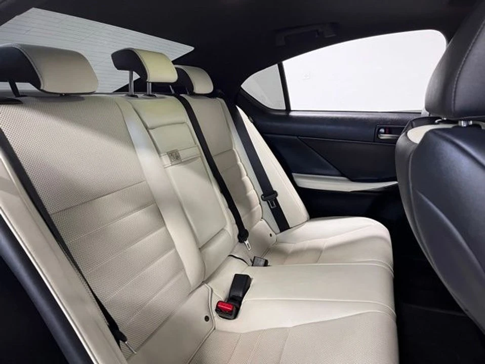 2023 Lexus IS 3rd Gen - Image 11 of 20