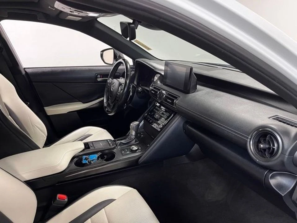 2023 Lexus IS 3rd Gen - Image 9 of 20