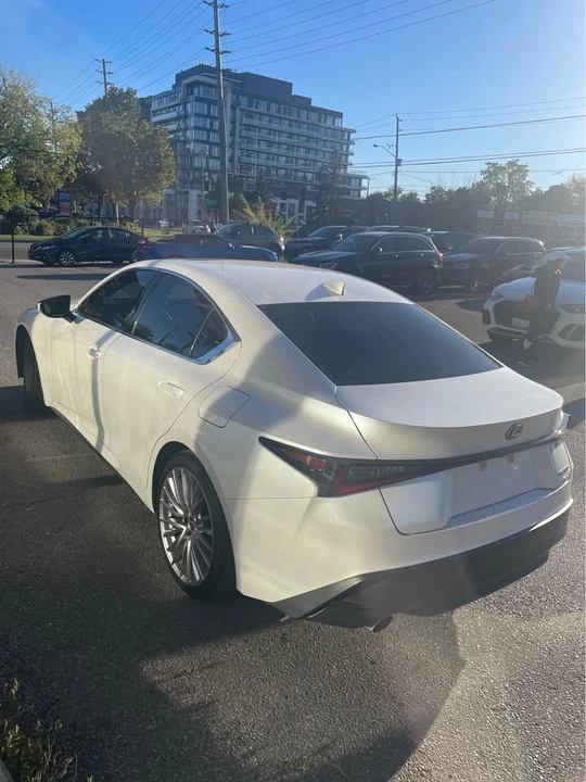 2023 Lexus IS 3rd Gen - Image 7 of 11