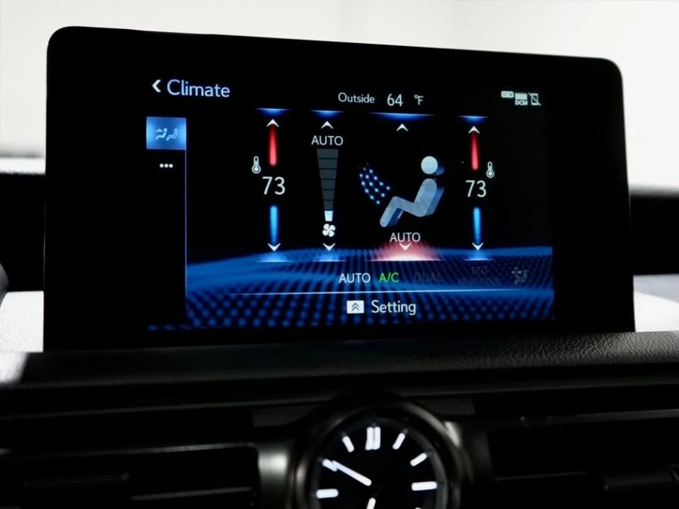 2023 Lexus IS 3rd Gen - Image 19 of 20