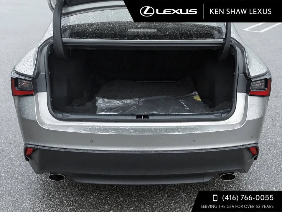 2023 Lexus IS 3rd Gen - Image 9 of 20
