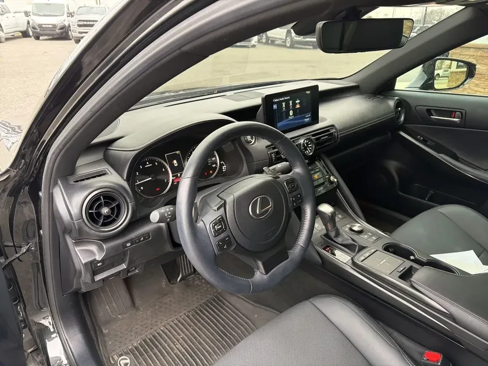 2023 Lexus IS 3rd Gen - Image 7 of 8