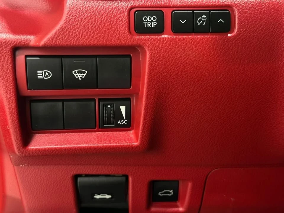 2023 Lexus IS 3rd Gen - Image 15 of 20