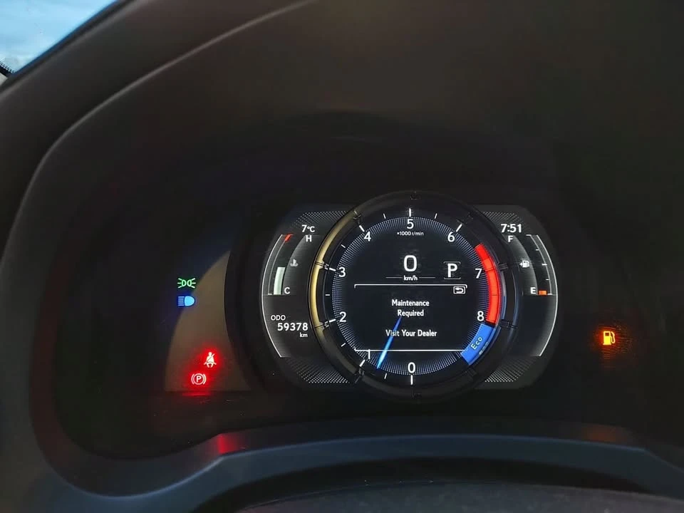 2023 Lexus IS 3rd Gen - Image 15 of 20