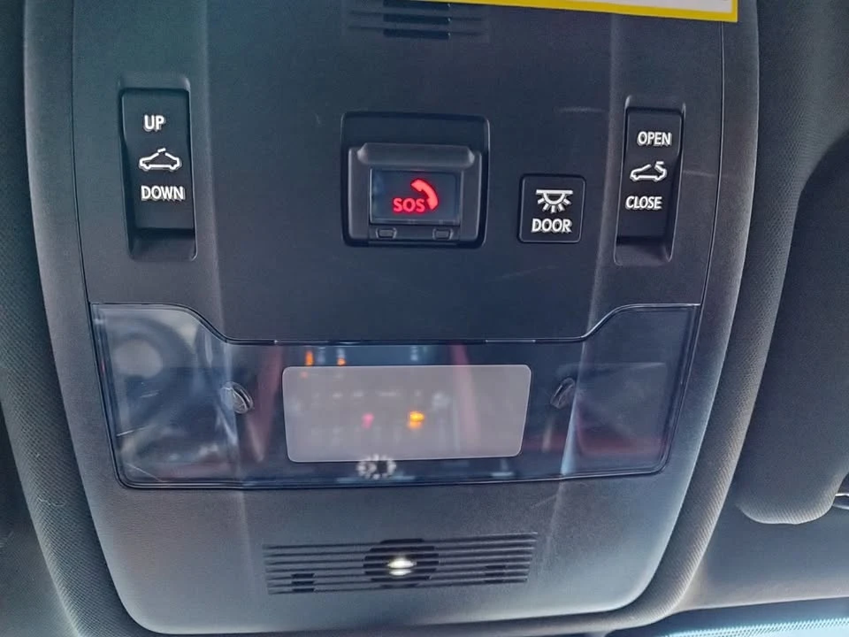 2023 Lexus IS 3rd Gen - Image 19 of 20