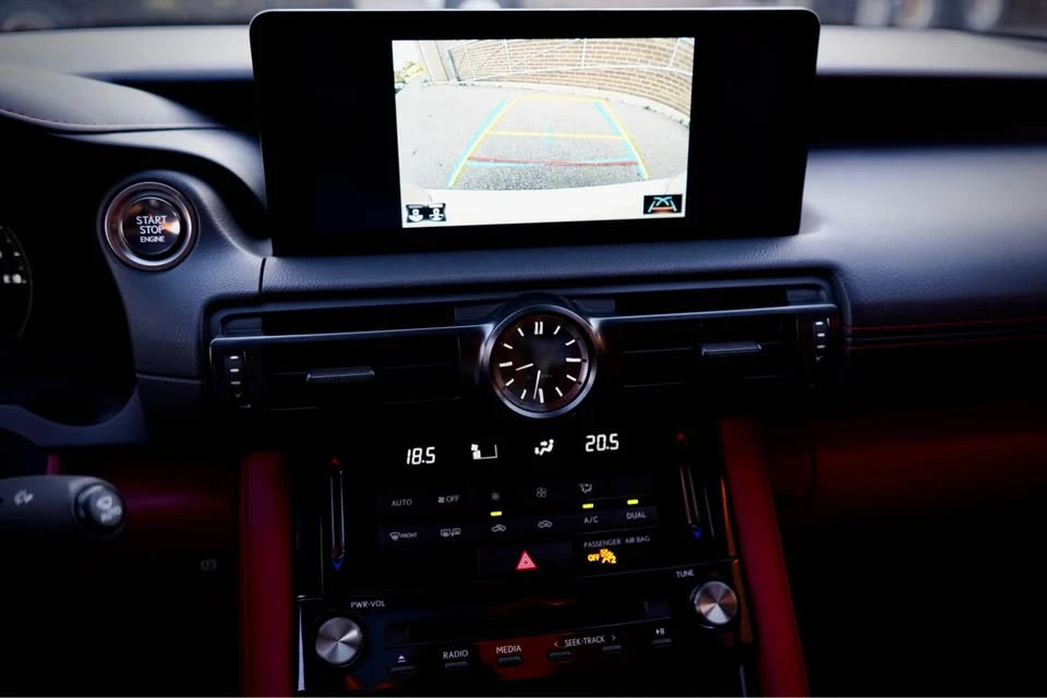 2023 Lexus IS 3rd Gen - Image 14 of 17