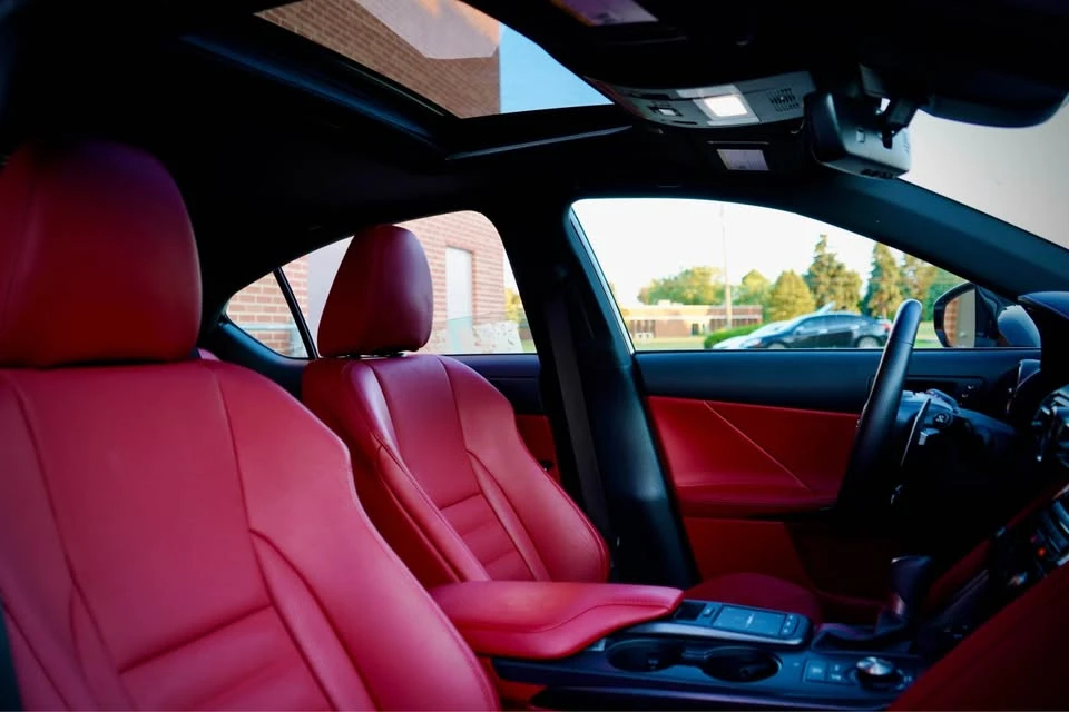 2023 Lexus IS 3rd Gen - Image 16 of 17