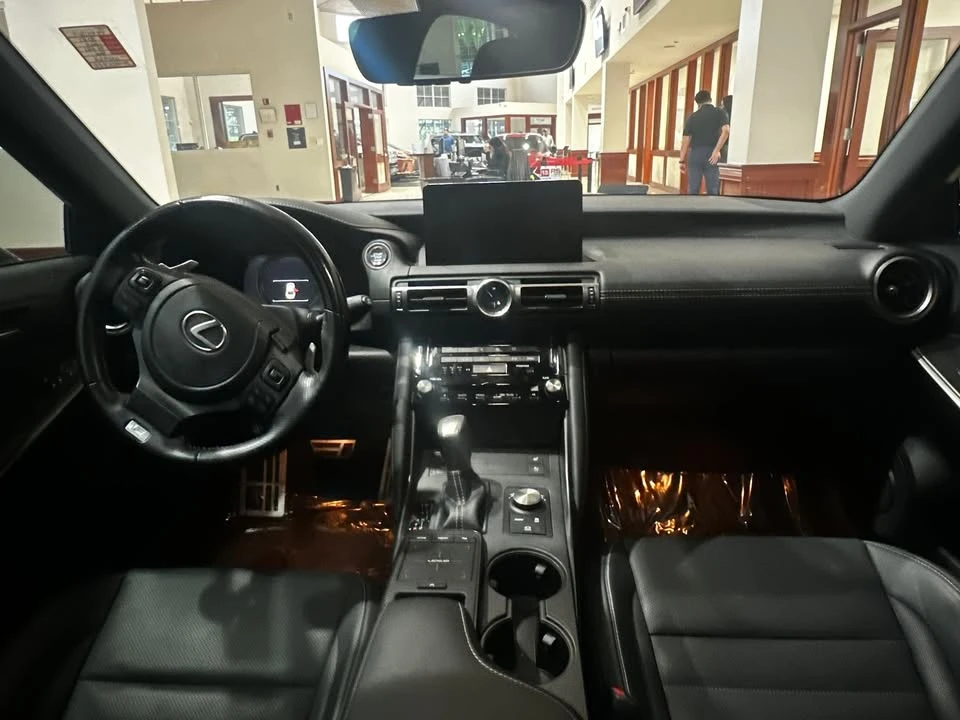 2023 Lexus IS 3rd Gen - Image 2 of 4