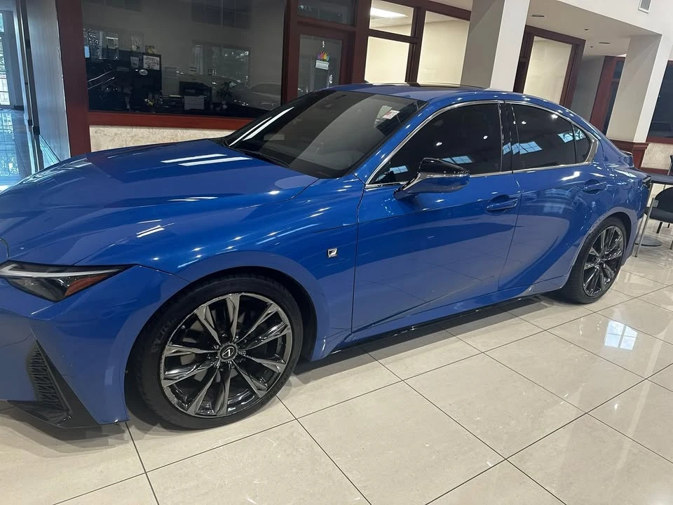 2023 Lexus IS 3rd Gen - Image 4 of 4