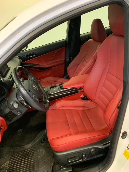 2023 Lexus IS 3rd Gen - Image 4 of 10