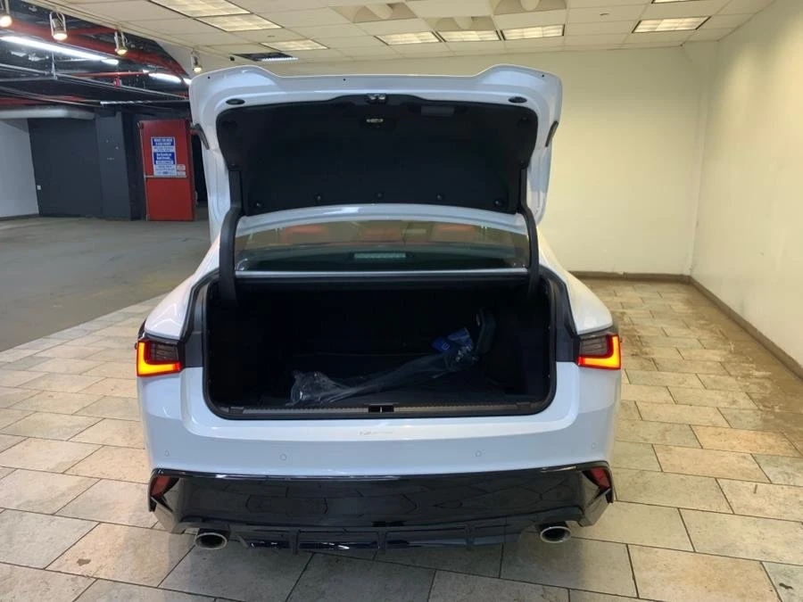 2023 Lexus IS 3rd Gen - Image 5 of 10