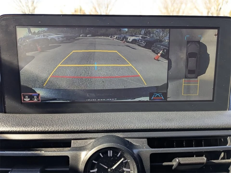 2023 Lexus IS 3rd Gen - Image 13 of 20