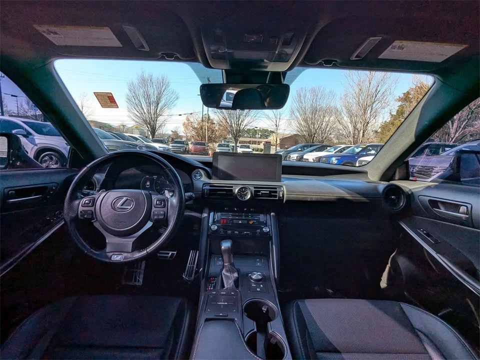 2023 Lexus IS 3rd Gen - Image 18 of 20