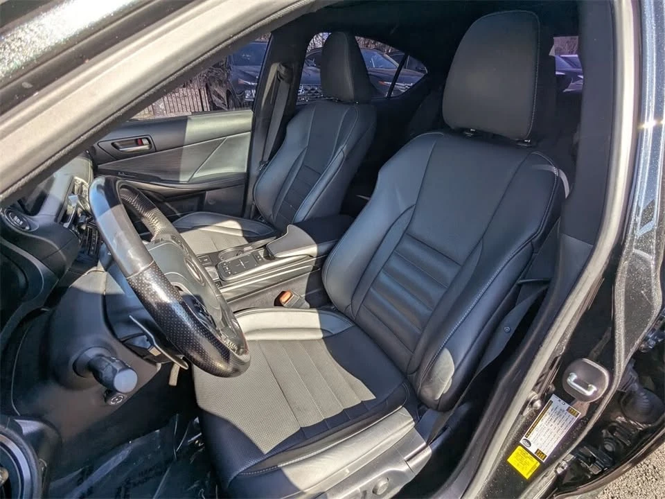 2023 Lexus IS 3rd Gen - Image 16 of 20