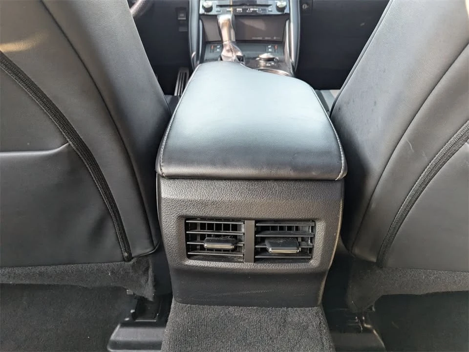 2023 Lexus IS 3rd Gen - Image 17 of 20