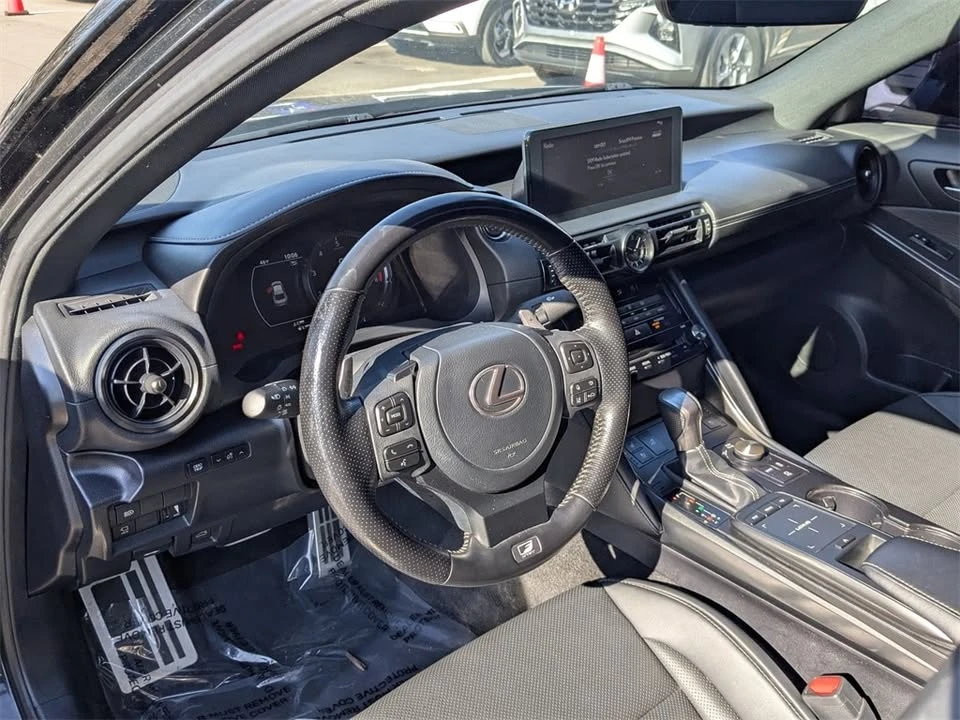 2023 Lexus IS 3rd Gen - Image 9 of 20