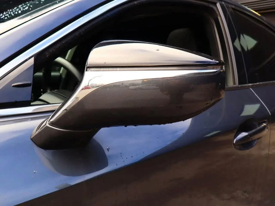 2023 Lexus IS 3rd Gen - Image 4 of 18