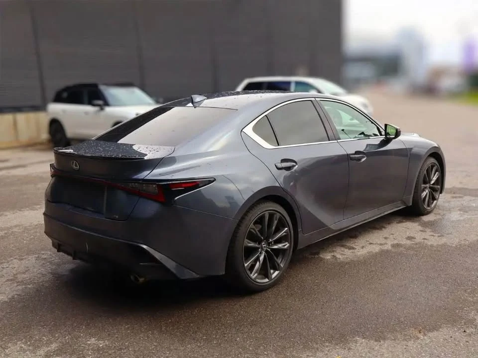 2023 Lexus IS 3rd Gen - Image 17 of 18