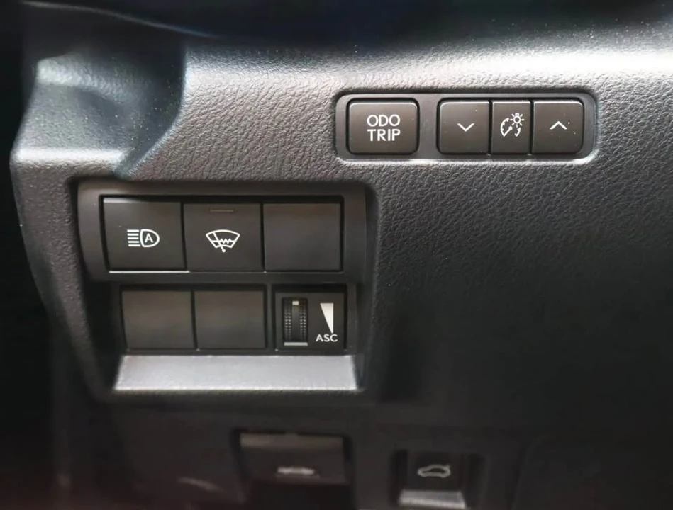 2023 Lexus IS 3rd Gen - Image 11 of 18
