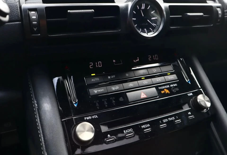 2023 Lexus IS 3rd Gen - Image 10 of 18