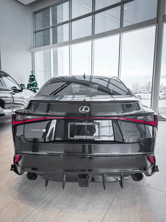 2023 Lexus IS 3rd Gen - Image 3 of 10