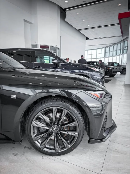 2023 Lexus IS 3rd Gen - Image 8 of 10