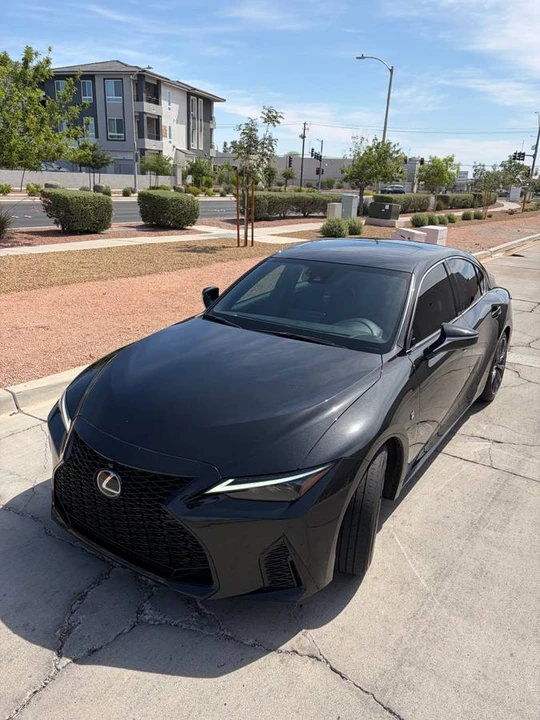 2023 Lexus IS 3rd Gen - Image 3 of 11