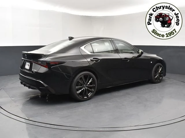 2023 Lexus IS 3rd Gen - Image 5 of 9
