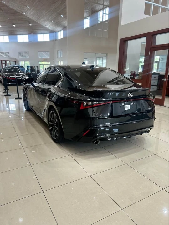2023 Lexus IS 3rd Gen - Image 4 of 6
