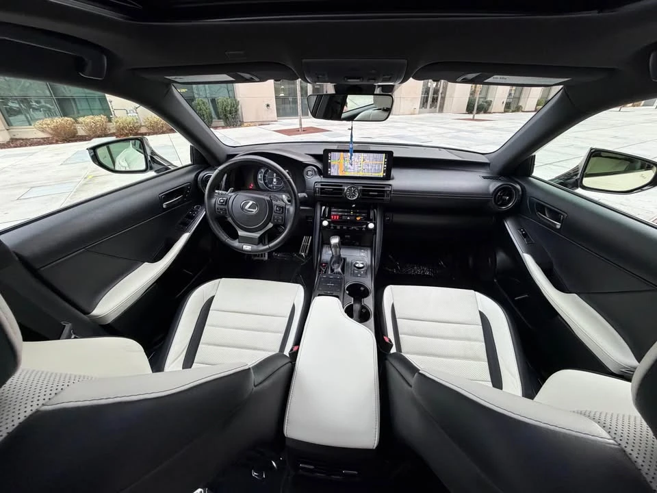 2023 Lexus IS 3rd Gen - Image 11 of 18