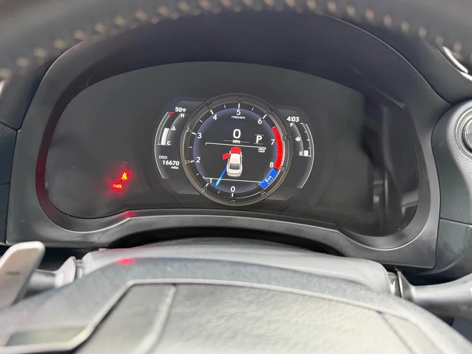 2023 Lexus IS 3rd Gen - Image 16 of 18