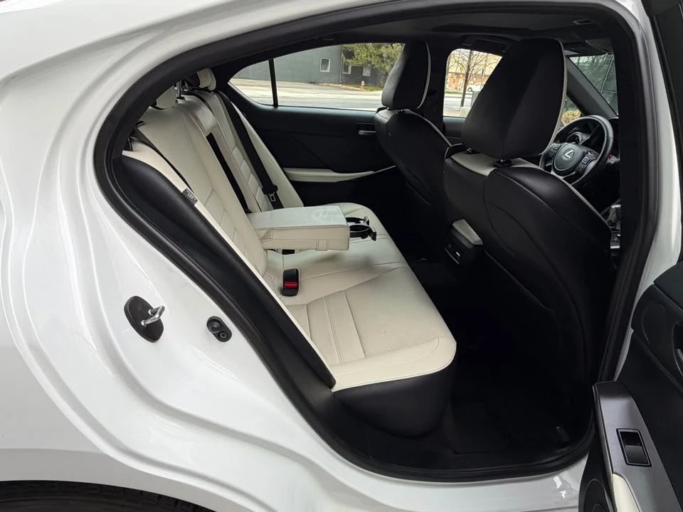 2023 Lexus IS 3rd Gen - Image 13 of 18