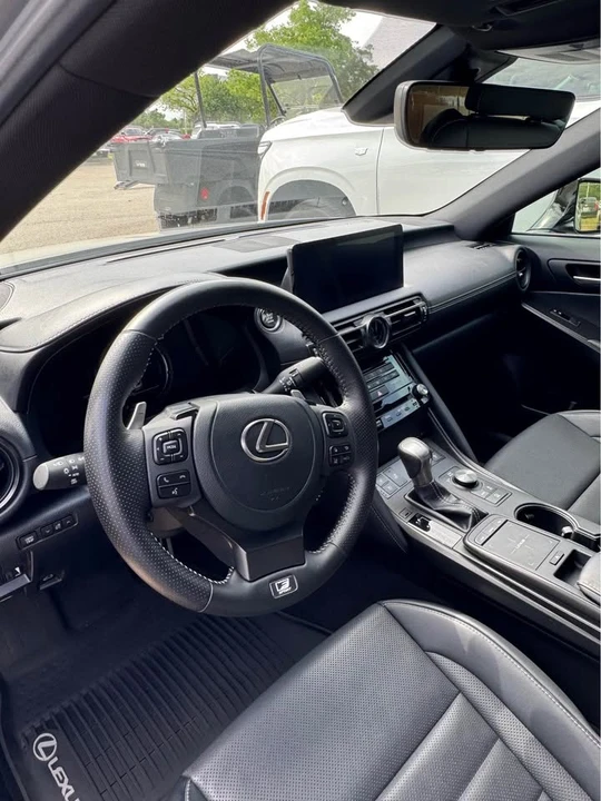 2023 Lexus IS 3rd Gen - Image 3 of 4