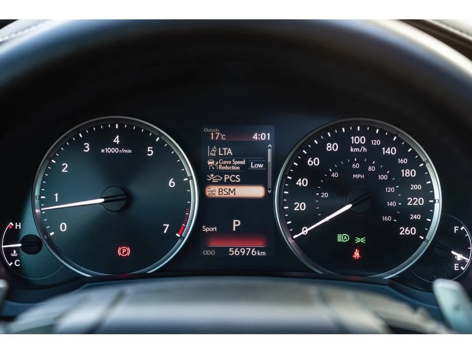 2023 Lexus IS 3rd Gen - Image 11 of 20
