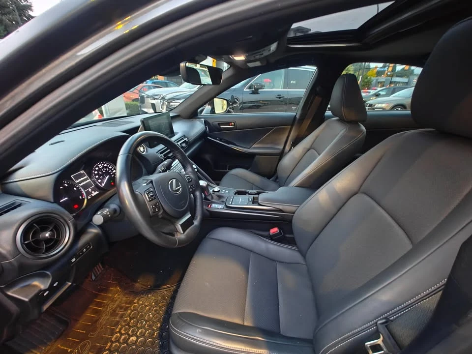 2023 Lexus IS 3rd Gen - Image 7 of 9
