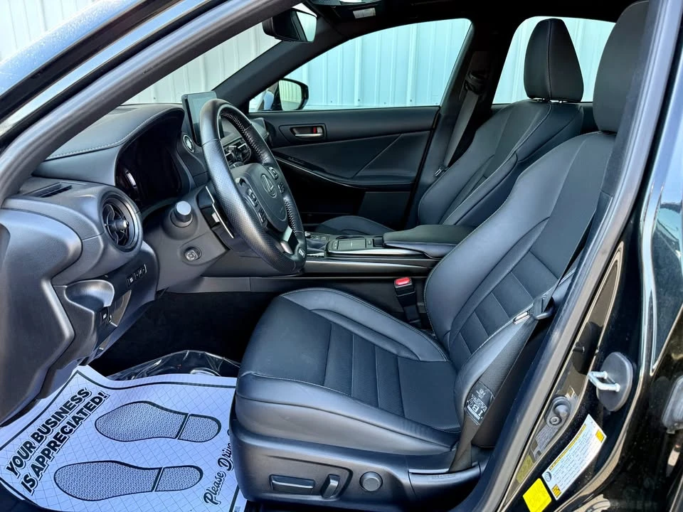 2023 Lexus IS 3rd Gen - Image 12 of 20