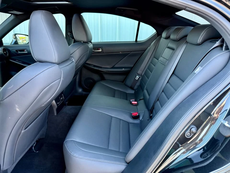 2023 Lexus IS 3rd Gen - Image 17 of 20