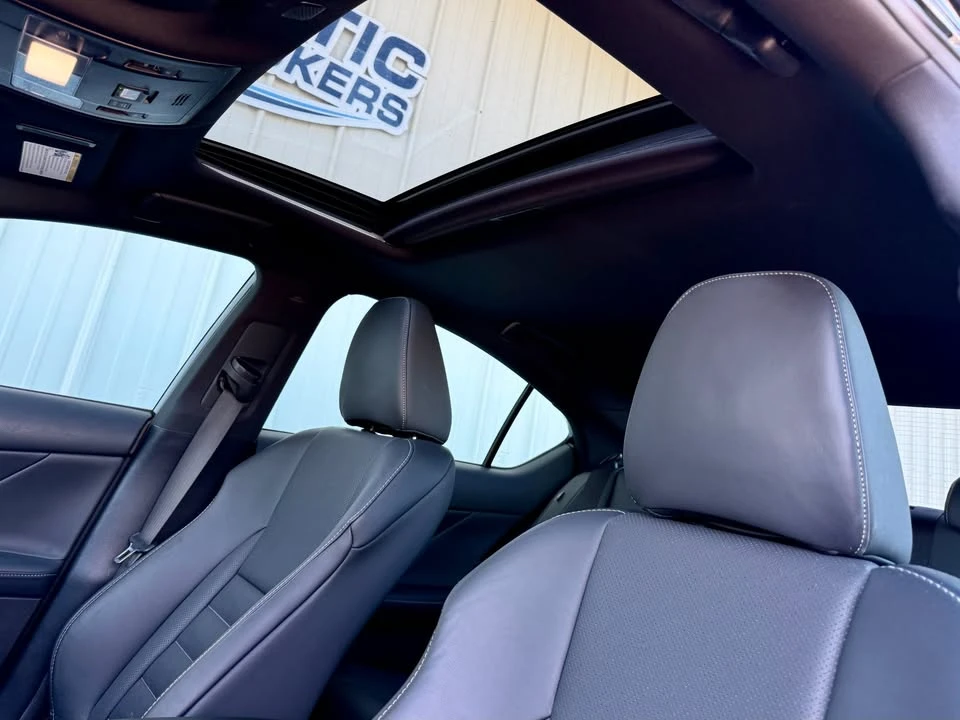 2023 Lexus IS 3rd Gen - Image 16 of 20