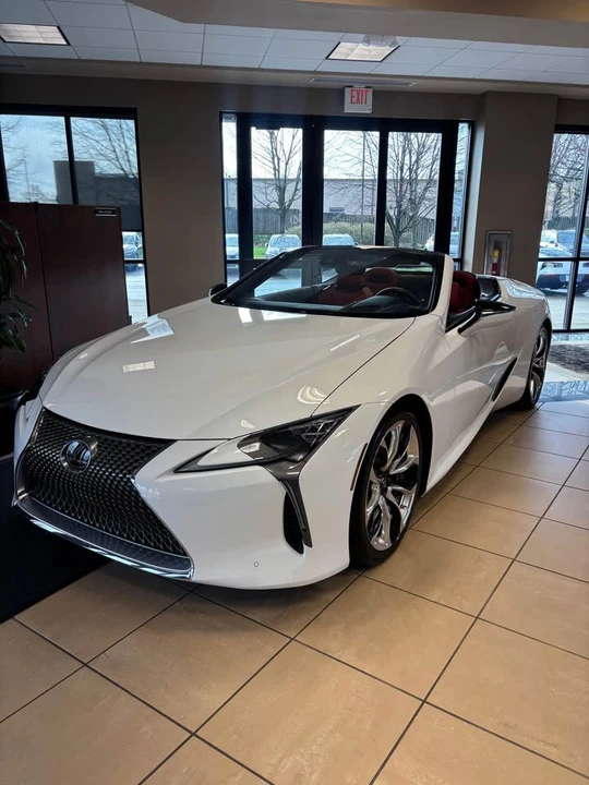 2023 Lexus LC - Image 2 of 19