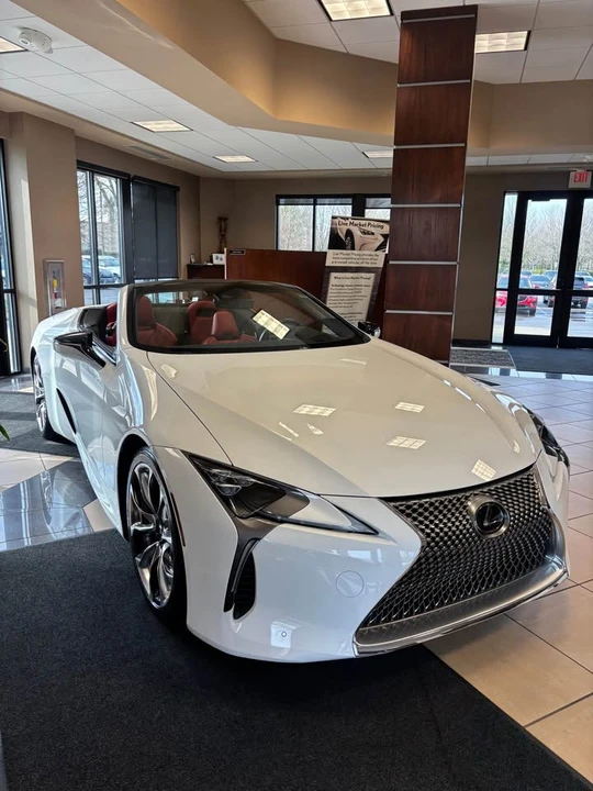 2023 Lexus LC - Image 3 of 19