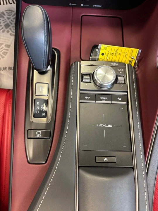 2023 Lexus LC - Image 13 of 19