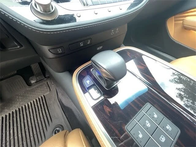 2023 Lexus LS 5th Gen - Image 20 of 20