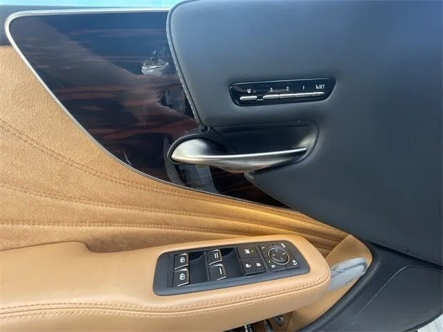 2023 Lexus LS 5th Gen - Image 13 of 20