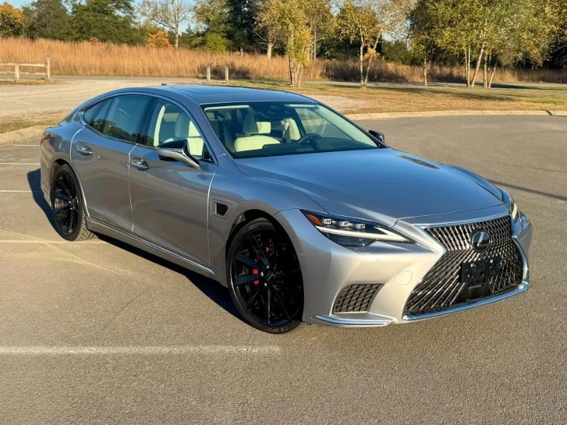 2023 Lexus LS 5th Gen - Image 5 of 7