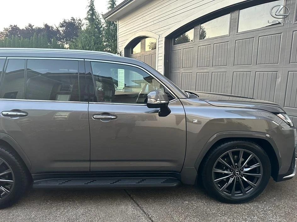 2023 Lexus LX 4th Gen - Image 10 of 14