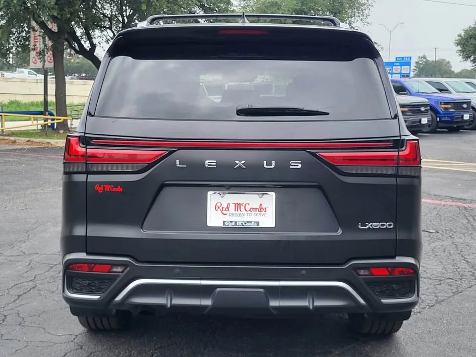 2023 Lexus LX 4th Gen - Image 9 of 17