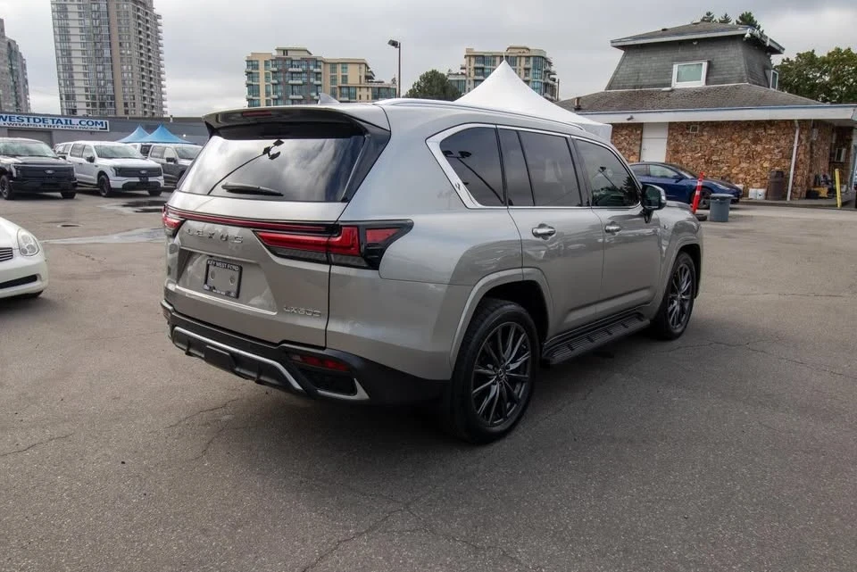 2023 Lexus LX 4th Gen - Image 4 of 13