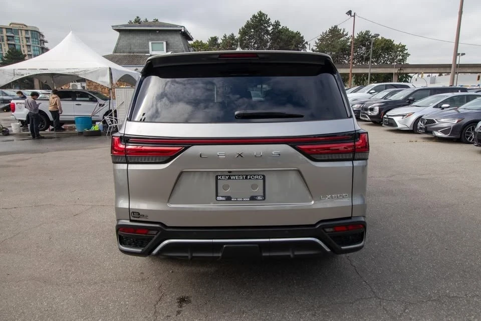 2023 Lexus LX 4th Gen - Image 5 of 13