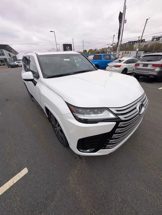 2023 Lexus LX 4th Gen - Image 4 of 21